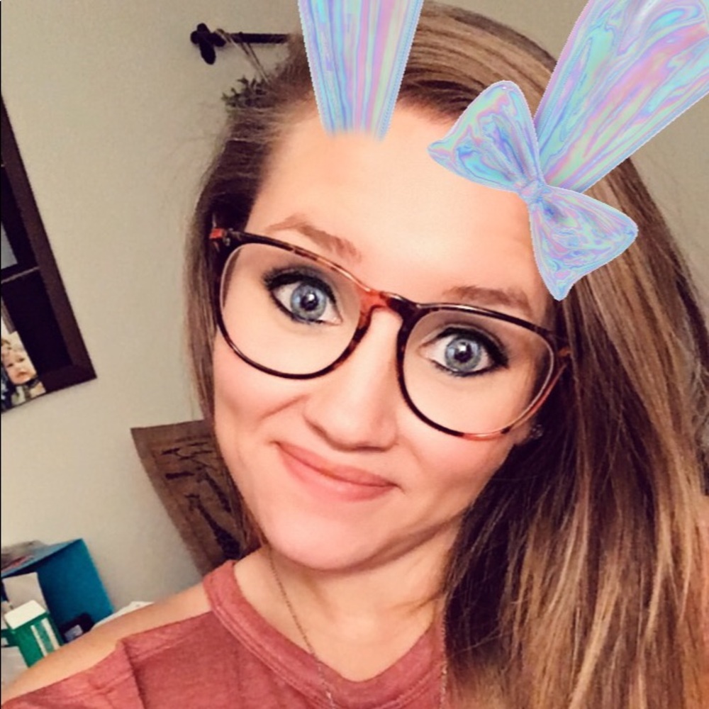 Meet your Posher, Kelly